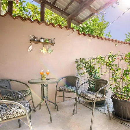 Amphitheater 3+2 Modern With Terrace, Wifi, Netflix Apartman *